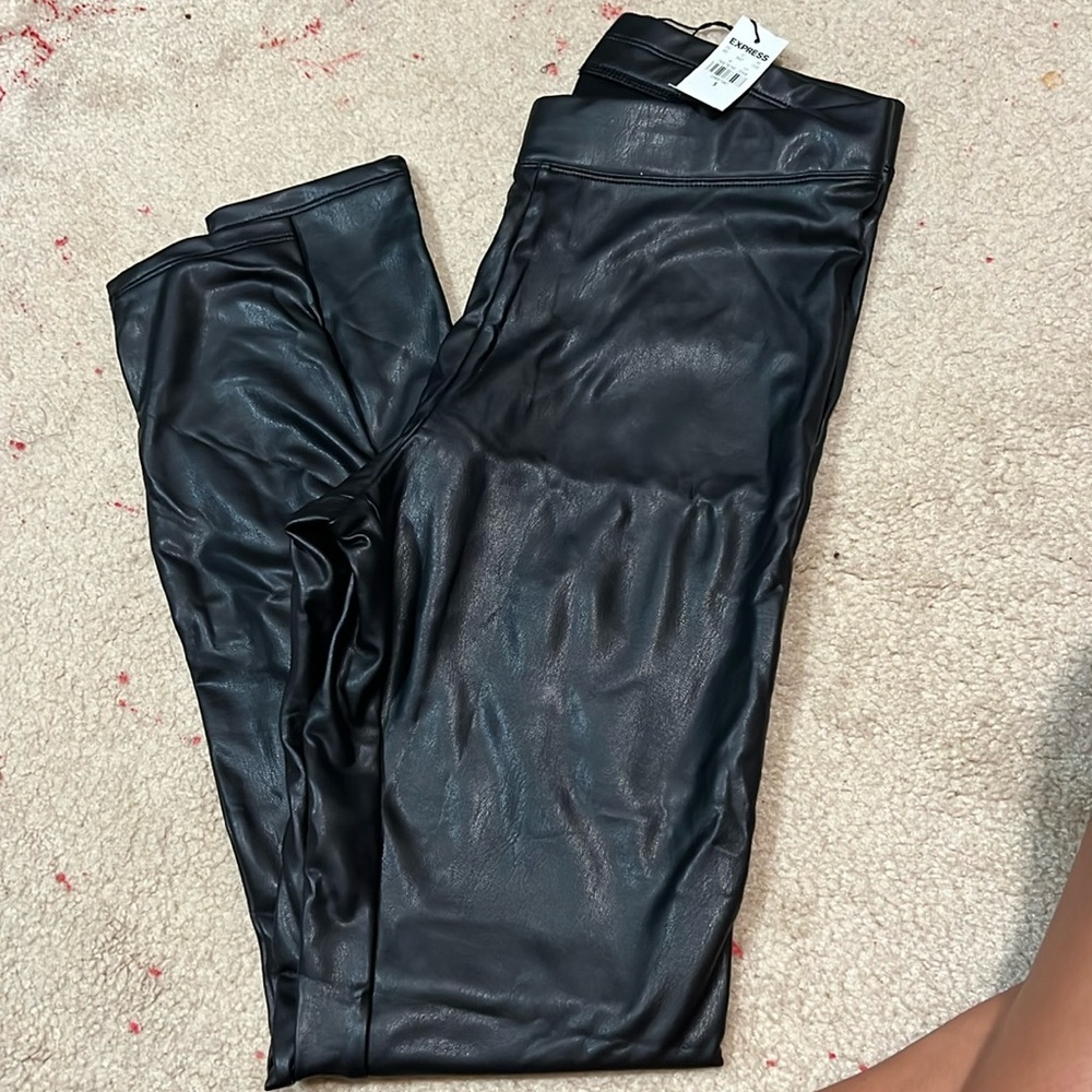 NWT FAUX LEATHER LEGGINGS!